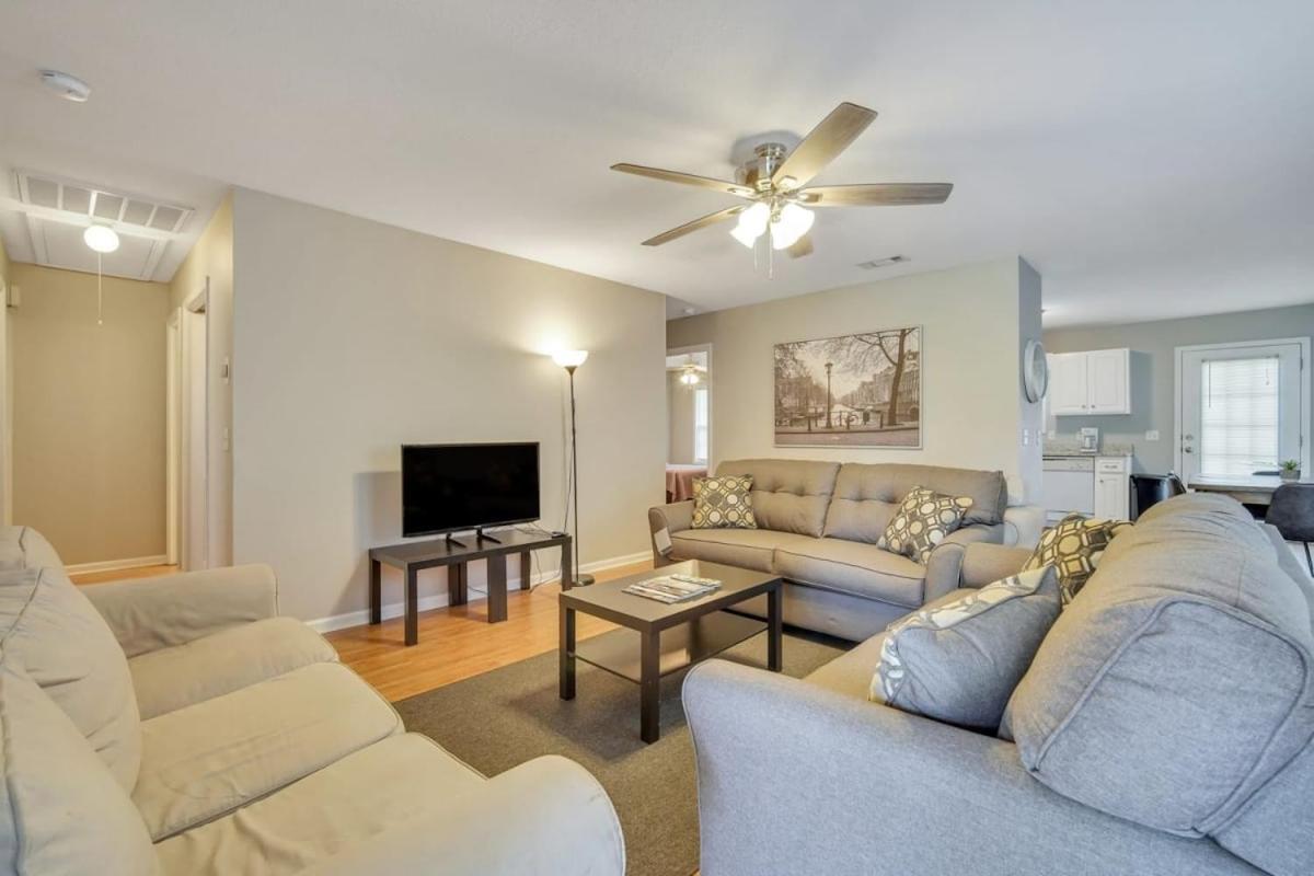 Charming Gray Home- 5 Mins From Gsu! Стейтсборо Екстер'єр фото